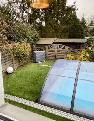 Haeuschen Im Garten In Der Muelheimer Altstadt Mülheim an der Ruhr Dış mekan fotoğraf